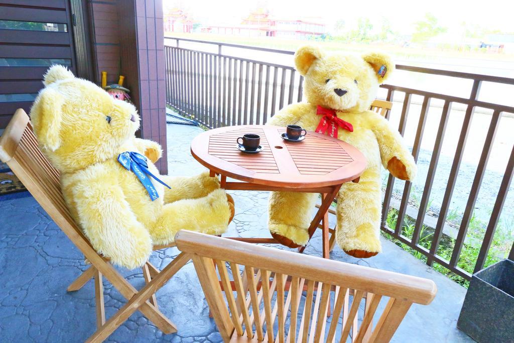 Birds Flower B&B Wujie Exterior photo